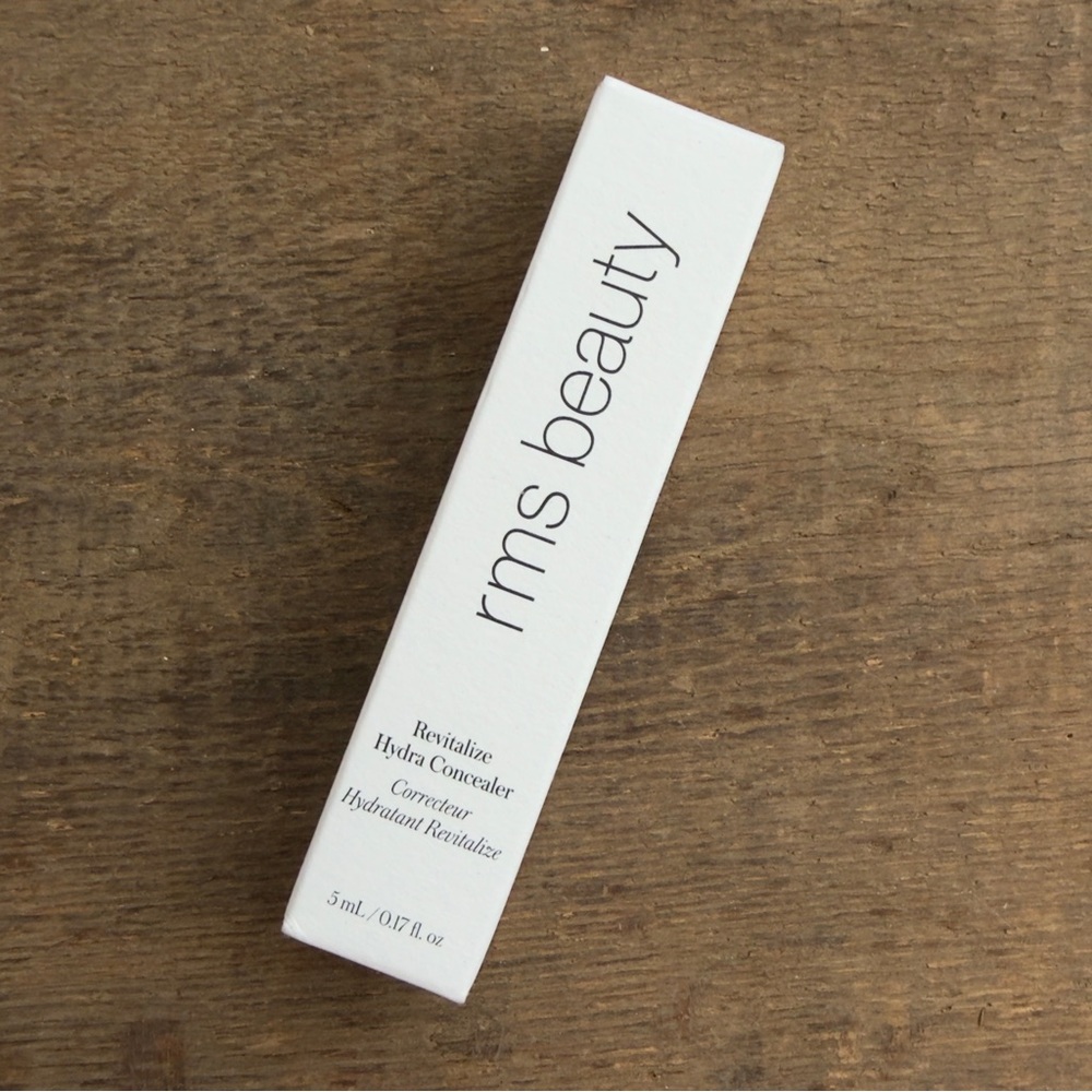 RMS Beauty Revitalize Hydra Concealer in CN025 Cool neutral for deep skin NEW